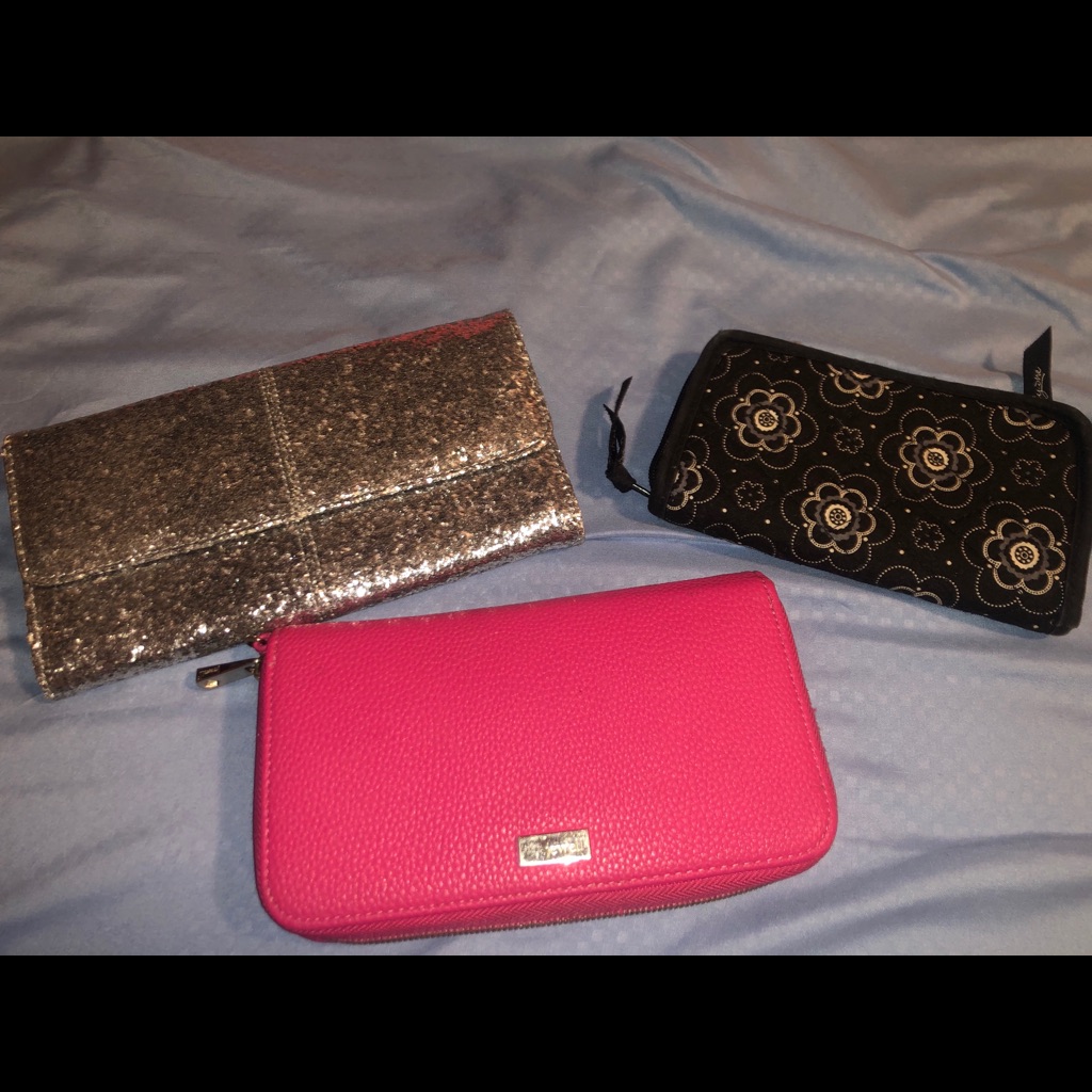 31 Wallets Lot